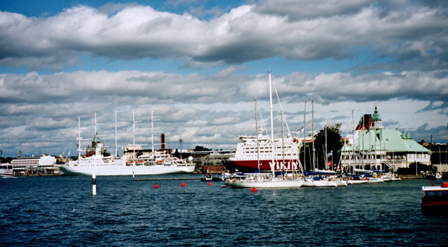 Helsinki_Hafenrundf03